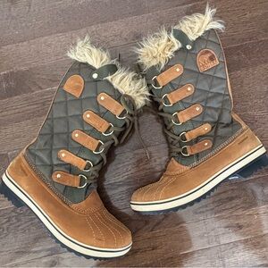 Sorel Torfino Waterproof Winter Snow Boots Quilted Tan Brown and Olive
